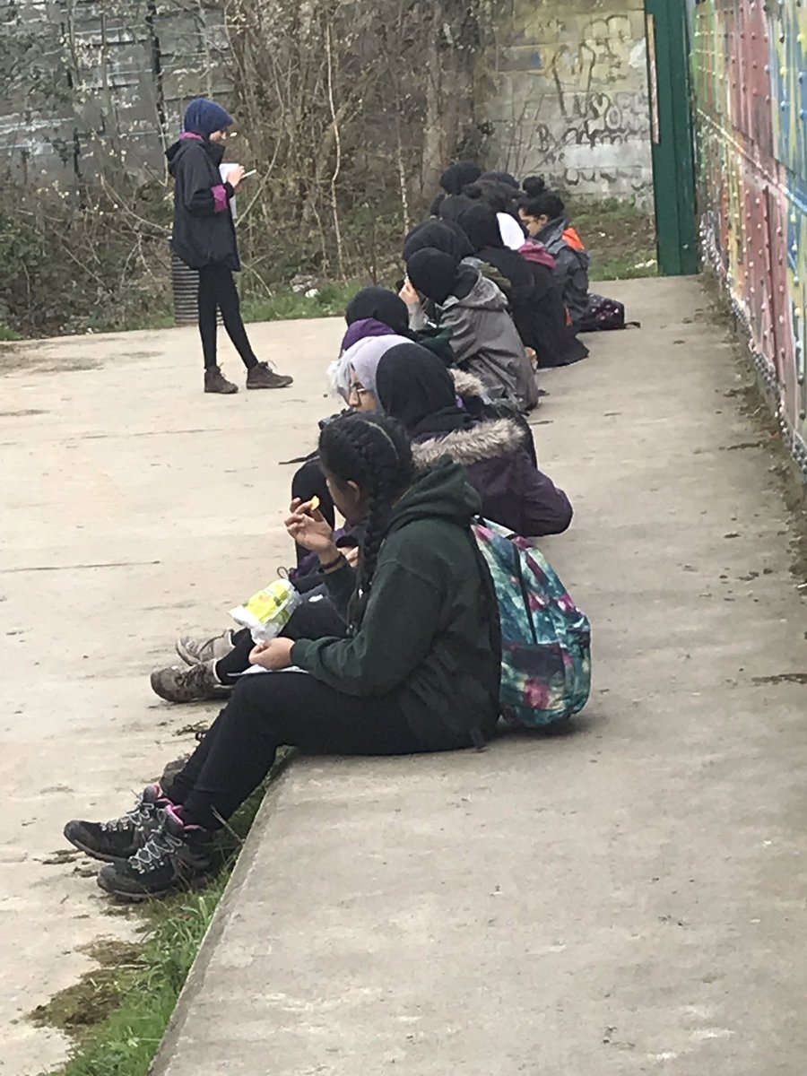 KumonYall's tweet photo. #bronze practice walks for more of our groups today. Almost expedition ready. #compass #navigation #shelter #emergency procedures #contours #paths #tickpoints #naismiths #handrails #hazards #roads #dewsbury #firstaid
@KirkleesDofE @DofENorth @DofE https://t.co/MzN05PTrjK