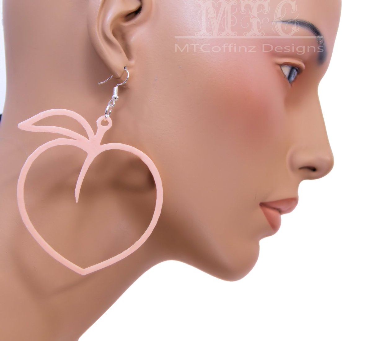 MTcoffinz's tweet photo. Peach hoop earrings #MTcoffinz https://t.co/bnFwqs2b1r https://t.co/IoaYrhb1Gy