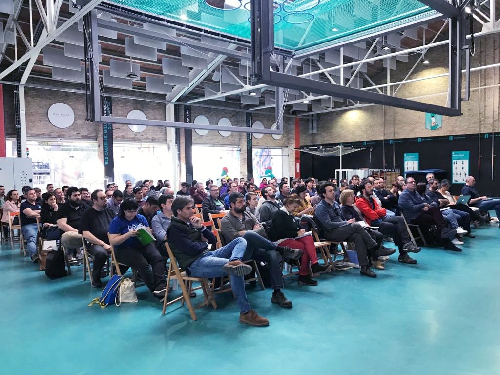 CastellsCat's tweet photo. 50 colles ara mateix assisteixen a l'assemblea general de la CCCC. #CCCC2019 #castelleres #castellers https://t.co/o1vwRokOLf