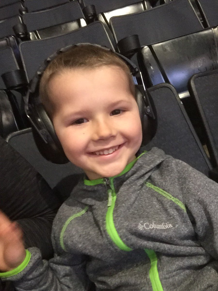 Jessi_Brewer_'s tweet photo. #MonsterJam ready!
#GraveDiggerFan https://t.co/xK6o6qNPz2