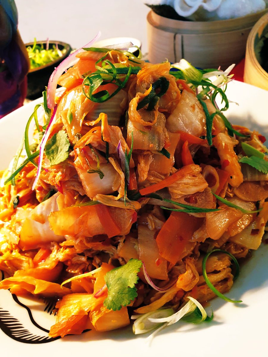 WSHGraduates's tweet image. Few tasty snaps from Thursdays food file at Cisco Systems with Grad @Will_Barton93 That Creme Egg Moss Cake 😍🍫🥚#foodie #welovethisbusiness @BaxterStorey #foodfile