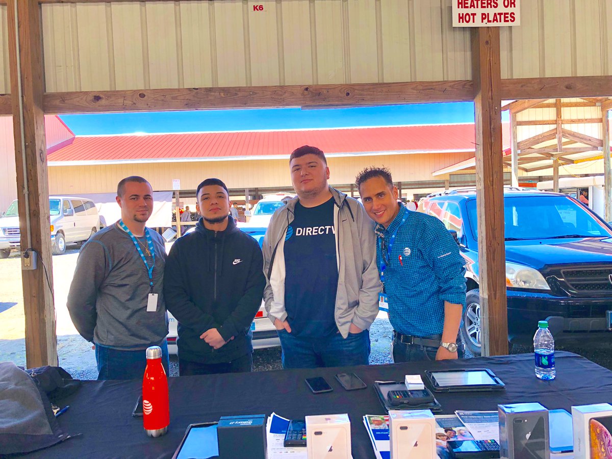 Getting outside the 4 walls and teaming up with IHX @CaptainAllin <a href="/VicMaggio2020/">Vic Maggio</a> <a href="/IHX_Ryan_W/">Ryan Wood</a> #CarolinaBlue #DISRUPTIVE #RodgersTHAT #CharLIT <a href="/MarqRodgers/">Marq Rodgers</a> <a href="/nc5835/">Nazneen Choudhury</a>