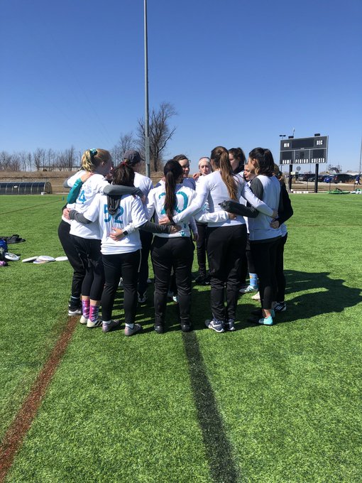 Picture of Moxie ultimate team at Windy City tournament.