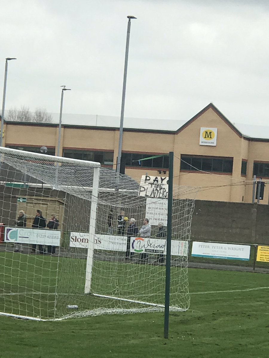 Went to support my local <a href="/BidefordAFC/">Bideford AFC</a> not the greatest game, this was the most entertaining part of it! No wonder your travelling down to <a href="/HelstonAFC/">Helston Athletic FC</a> midweeks <a href="/Tucker__16/">Billy Tucker</a>