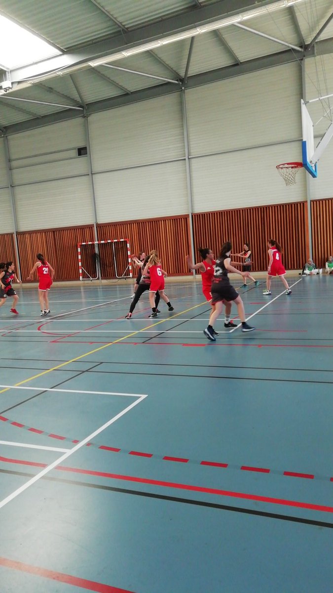 Qui de <a href="/CentraleLyon/">Centrale Lyon</a> ou <a href="/IMTMinesAles/">IMT Mines Alès</a> remportera ce match ? 🏀 #ChallengeECL