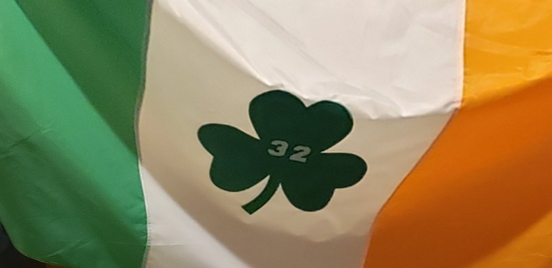 Here we go again, we're on the road again. We're on the road again, we're on the way to paradise. 
#MeetMeOnMcLean
#Bergen32
#OneMoreForTheRoad