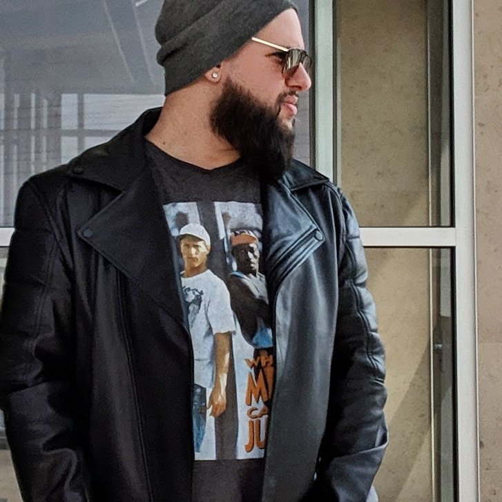 mikecordeiro's tweet photo. Leather, beard, shades and confidence. 👍 #swag #swagger #photography #beardgame #instabear #instabeard #instagood #beards #beardsofinstagram #beardporn #beardedmen #beardgang #beard #beardlife #beardedvillains #beardstyle #bearded #beardmodel #bearscubsandbeards #beardedguy https://t.co/b1HQIqsJuw
