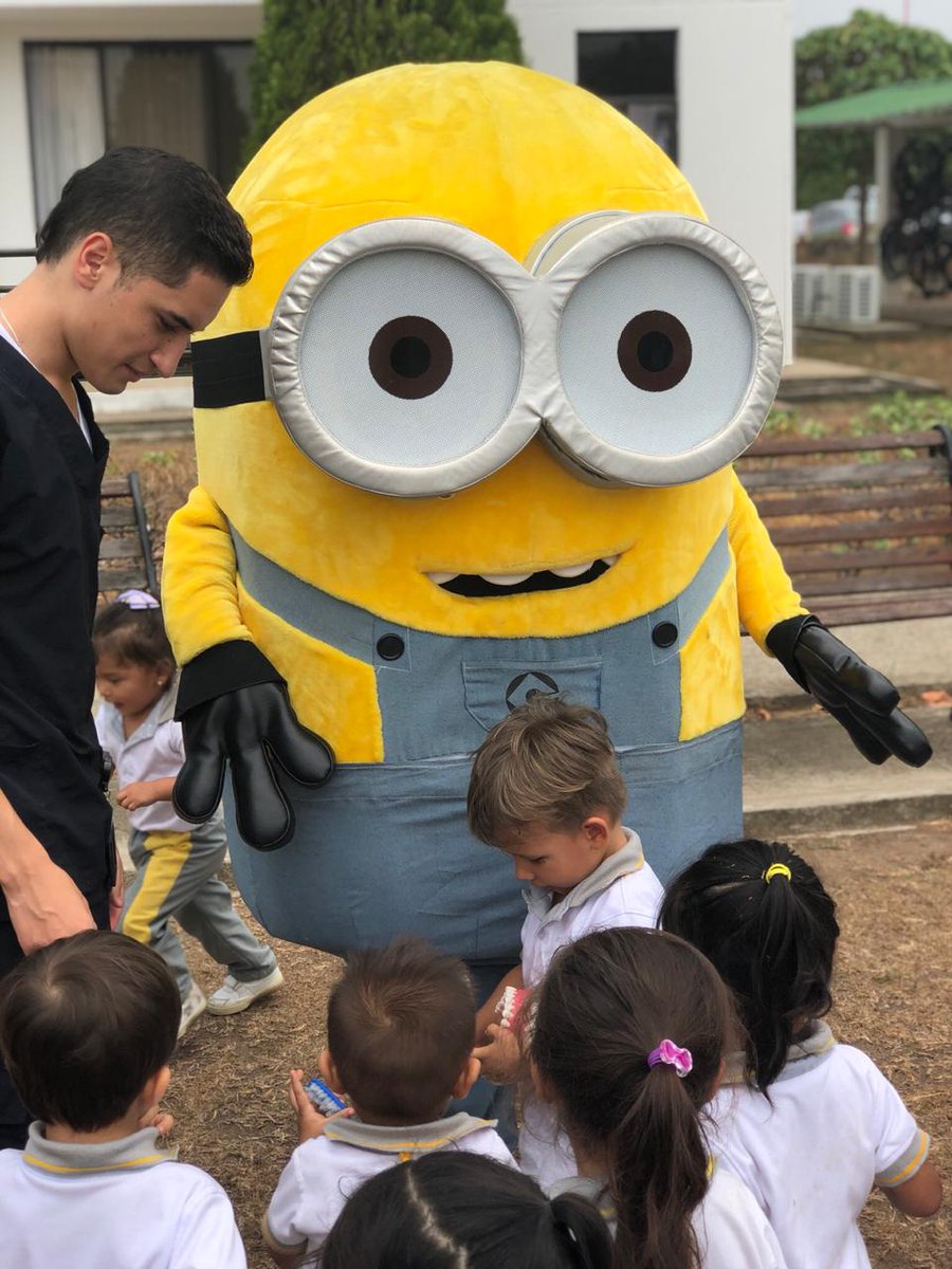 JEFSAFAC's tweet photo. #NuestrosProgramasFAC | #SanidadMilitar #GACAS @FuerzaAereaCol fomentando en los niños una higiene bucal apropiada, simples pasos que desde pequeños les ayudan a crecer con sonrisas sanas.
Estrategias #PYDFAC #SanidadMilitar @FuerzaAereaCol 
➕EDUCACIÓN
➖ENFERMEDADES https://t.co/ZMjHLtqKmq