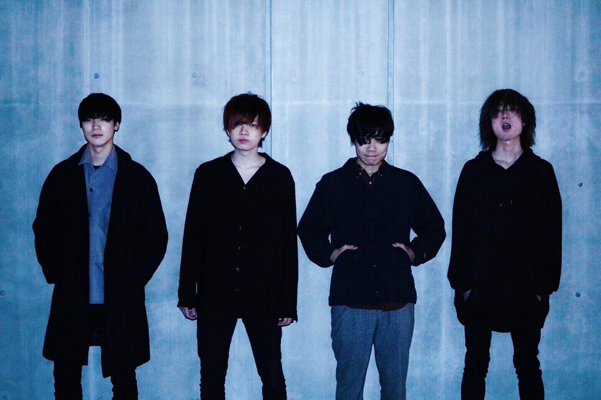 Elqu_official's tweet photo. 【アー写公開！！】

これからもElquをよろしくお願いします！！！

Vo&amp;Gt.竜成 @ryu_band_sound 
Gt.翼 @tsubasafun_key 
Ba.みみみ @bremen_02 
Dr.ryo @ryoinaim 

ライブ映像
『ｍｉｋａｇｅ』
https://t.co/CZ7fj9u4Kr https://t.co/wDnAKnAY8i