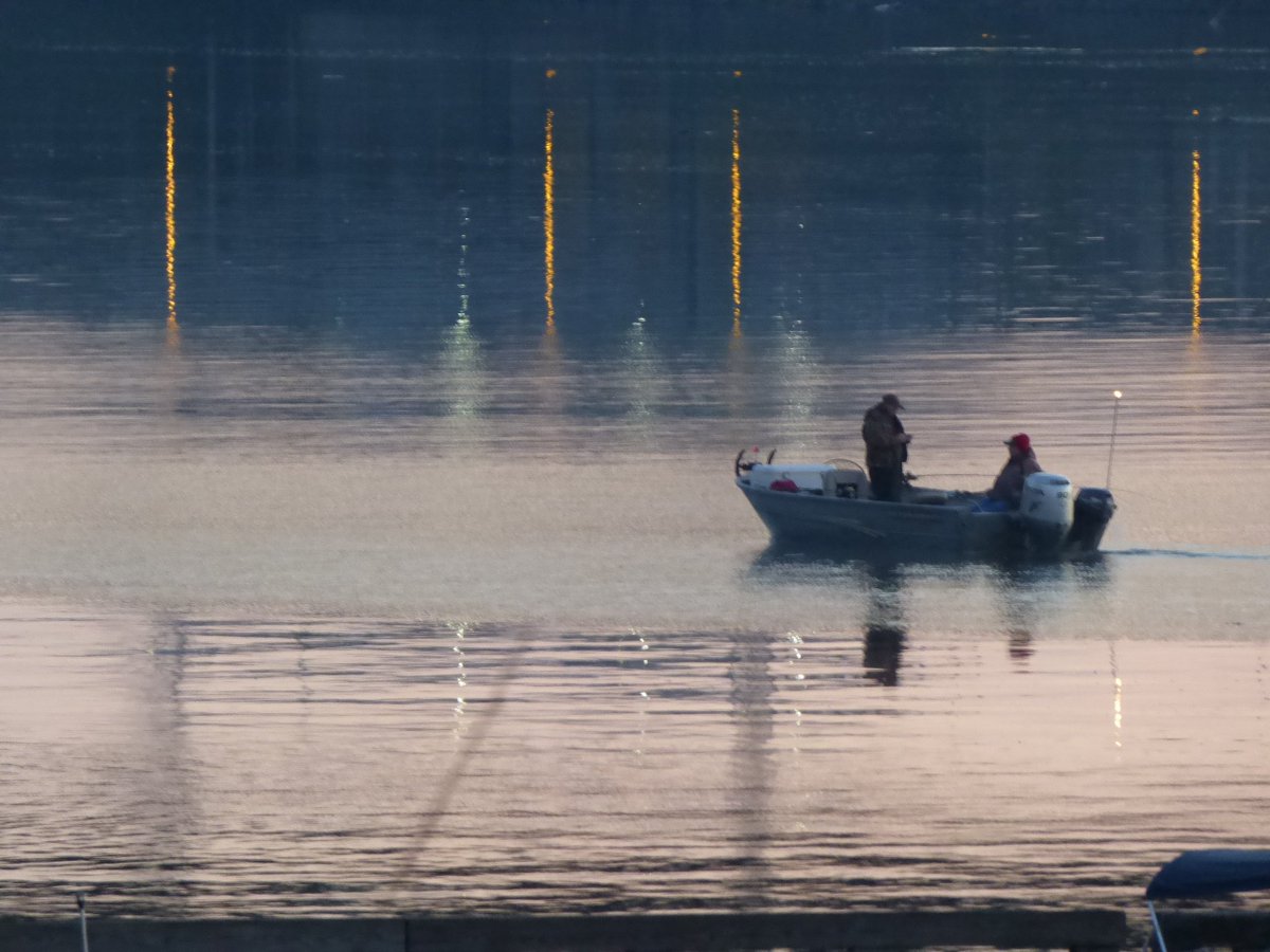 TravelSoloLife's tweet photo. Day 1 #Portland #PressTrip early morning fisherman on the #Willamette #River

#StreetPhotographer #DayTrippingPortland #Oregon @DayTrippingPort #Travel https://t.co/Xvt7kosCy4 #PDX https://t.co/SJspw9uhla
