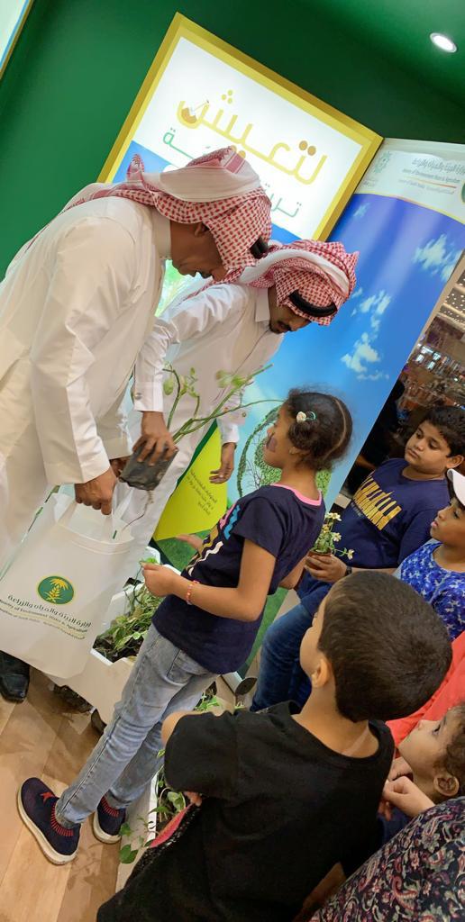 مقتطفات من التفاعلات منذ انطلاق #أسبوع_البيئة بجميع مناطق المملكة 
#بيئتك_بيتك
.