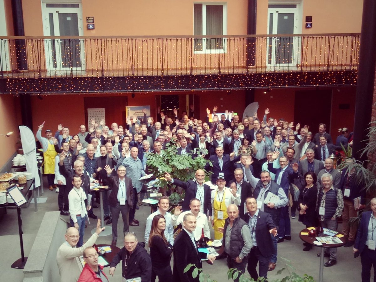 UNCGFL's tweet photo. #conventionUncgfl : merci à nos partenaires sponsors 🤩@nfontestad @FRUITSROUGESAND @BoyerQualite @LaBananeDurable @AG2RLAMONDIALE @SocieteGenerale @PomAlliance @Paprec_Group @Reseau_Primever #Flandria #Tomabel #Logifel #MaisonSales @Marchesdegros @CGI_CF @Interfel https://t.co/rnFW0gRVi1