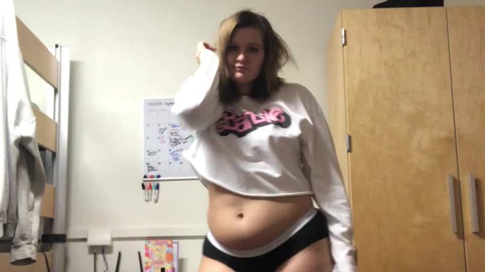 Sold my vid! Sexy Little Tease https://t.co/b0ypKldWUb #MVSales #ManyVids https://t.co/GqKgVDY3kU<a href="/tag/manyvids"class="tags"><span>#manyvids</span></a><a href="/tag/mvsales"class="tags"><span>#mvsales</span></a>