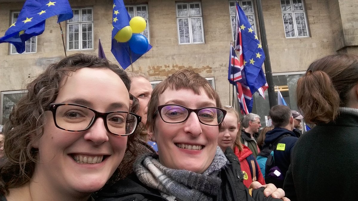 SarionBowers's tweet photo. Twitter followers - how many do you reckon are at #PeoplesVoteMarch? Sister and I reckon at least a million but. The front tweeted they set of 10 mins ago but we're still at a standstill. https://t.co/C2YER3hewA