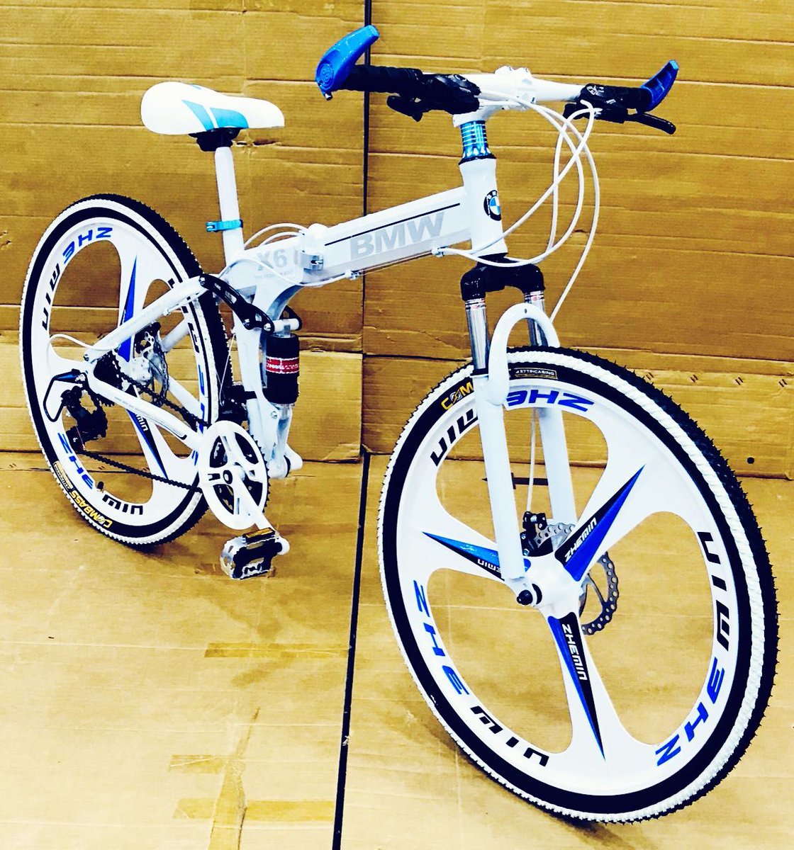 wheelonway's tweet photo. excellent way to workout, cycling has many other benefits too. Let’s make the world a better place with our bicycles 😁😀😮🤔😐
#rideinspired #gearupride #cyclingshots #bicycletouring #instabicycles #ridetogether #cyclist #cyclinglife #goingcycling #lovecycling #adventuretime https://t.co/75dZlzLV1o