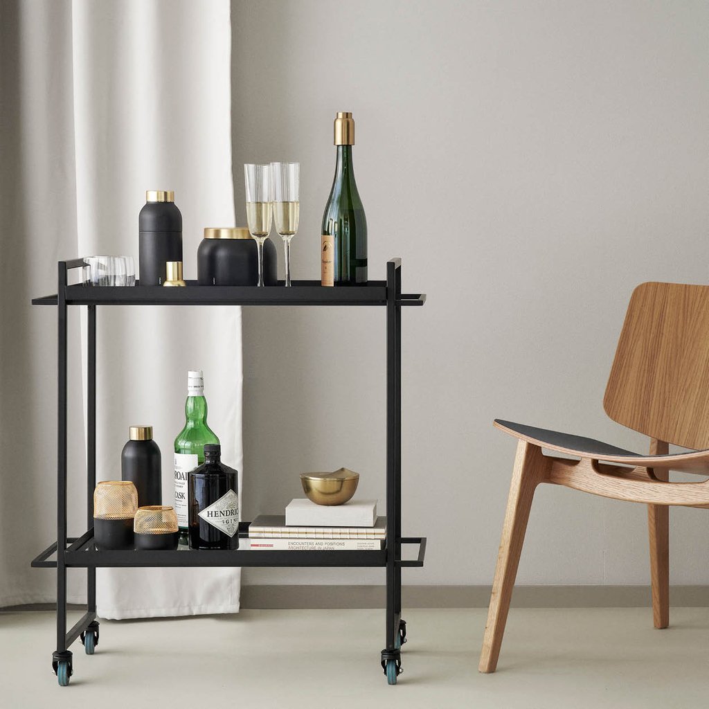 steltondesign's tweet photo. NEWS // Collar ice bucket and vacuum bottle stopper.Get ready for the weekend with a hom bare of the highest quality. The popular Collar collection, designed by @debiasisandri, combines Italian taste with a Scandinavian touch. https://t.co/D0IEr6Uy4y #collarcollection #homebar https://t.co/I3mcBdOEWJ