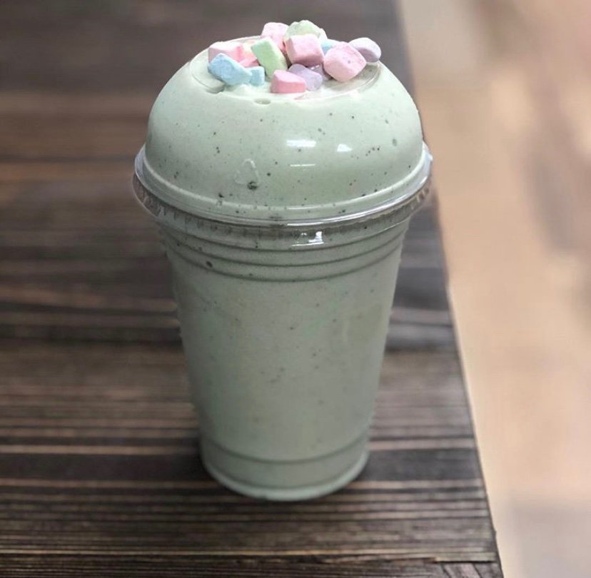 LIMITED TIME: Shamrock Shake
⁣⁣
HAPPY MARCH 🍀🍀⁣⁣
⁣⁣