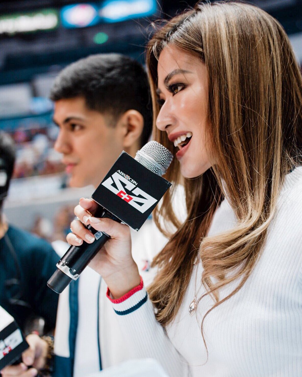 janeenachan's tweet photo. Always an honor @abscbnsports! 🙏🏻 Thank you for having me as one of your #UAAPstreetdance hosts this year with @martindjavier! @UPFRONTonSA represent!! Congrats again to all the dance crews who competed today! 🙌🏻❤️ #UAAPseason81 #uaaps81 #UAAP81SDC https://t.co/HodBIKEUxc