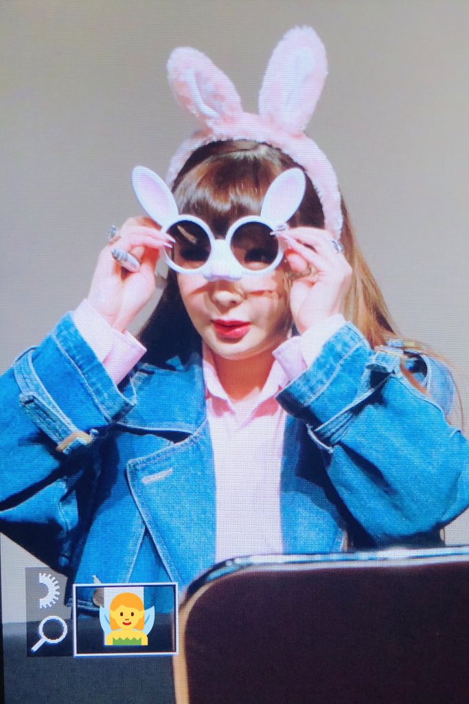 Firefly0324's tweet photo. 190323

#박봄 
#bom 
#PARKBOM https://t.co/dakPXgAivf