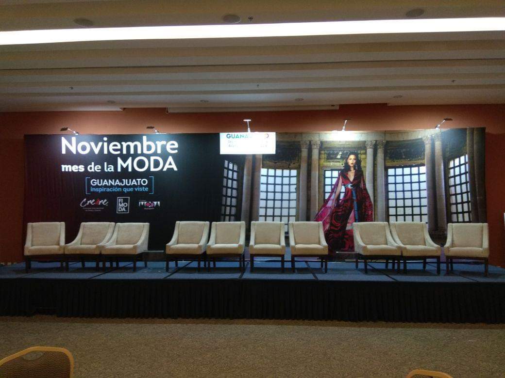 expolinc's tweet photo. Nice use of the #Expolinc Fabric System. Work produced by ABC Displays in Mexico. Thank you Omar! #dyesub #tradeshow #event https://t.co/yJ1XZ1yVhR