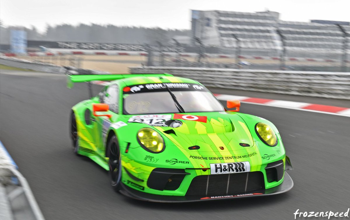 Frozenspeed's tweet photo. Great to see such a variety of beasts racing on the Nurburgring again, VLN is back! #VLN https://t.co/JEvKuP7x8d
