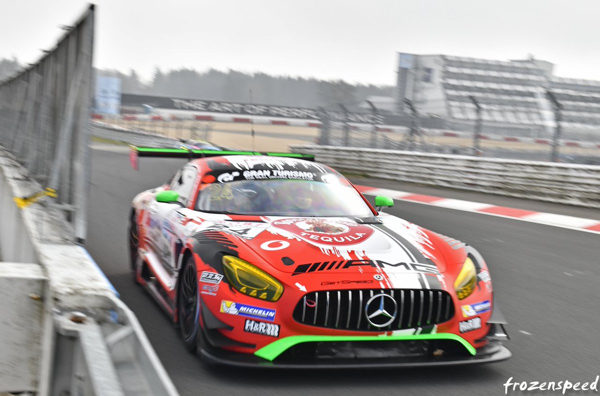 Frozenspeed's tweet photo. Great to see such a variety of beasts racing on the Nurburgring again, VLN is back! #VLN https://t.co/JEvKuP7x8d
