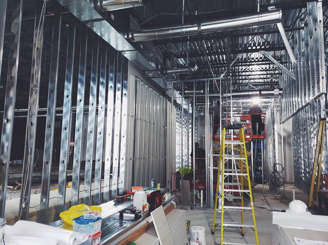 robeksrockville's tweet photo. Things are really coming together at Rockville’s Robeks! #progressupdate #construction #robeks #fitness #fit #rockville #rockvillemd #juice #healthy #health #healthfood #postworkoutmeal #postworkout #smoothie #smoothiebowl #acaii #acaiibowl #yum #yummy #fresh https://t.co/aiUUr2y6pI