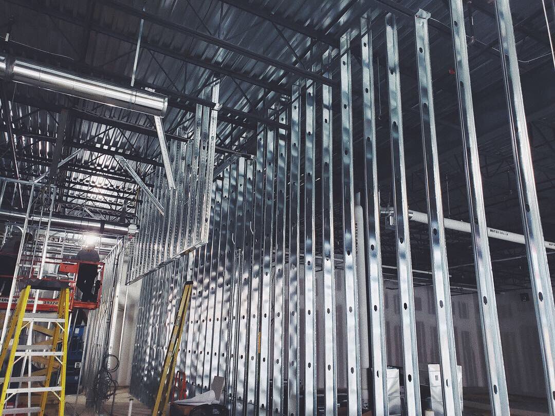 robeksrockville's tweet photo. Things are really coming together at Rockville’s Robeks! #progressupdate #construction #robeks #fitness #fit #rockville #rockvillemd #juice #healthy #health #healthfood #postworkoutmeal #postworkout #smoothie #smoothiebowl #acaii #acaiibowl #yum #yummy #fresh https://t.co/aiUUr2y6pI