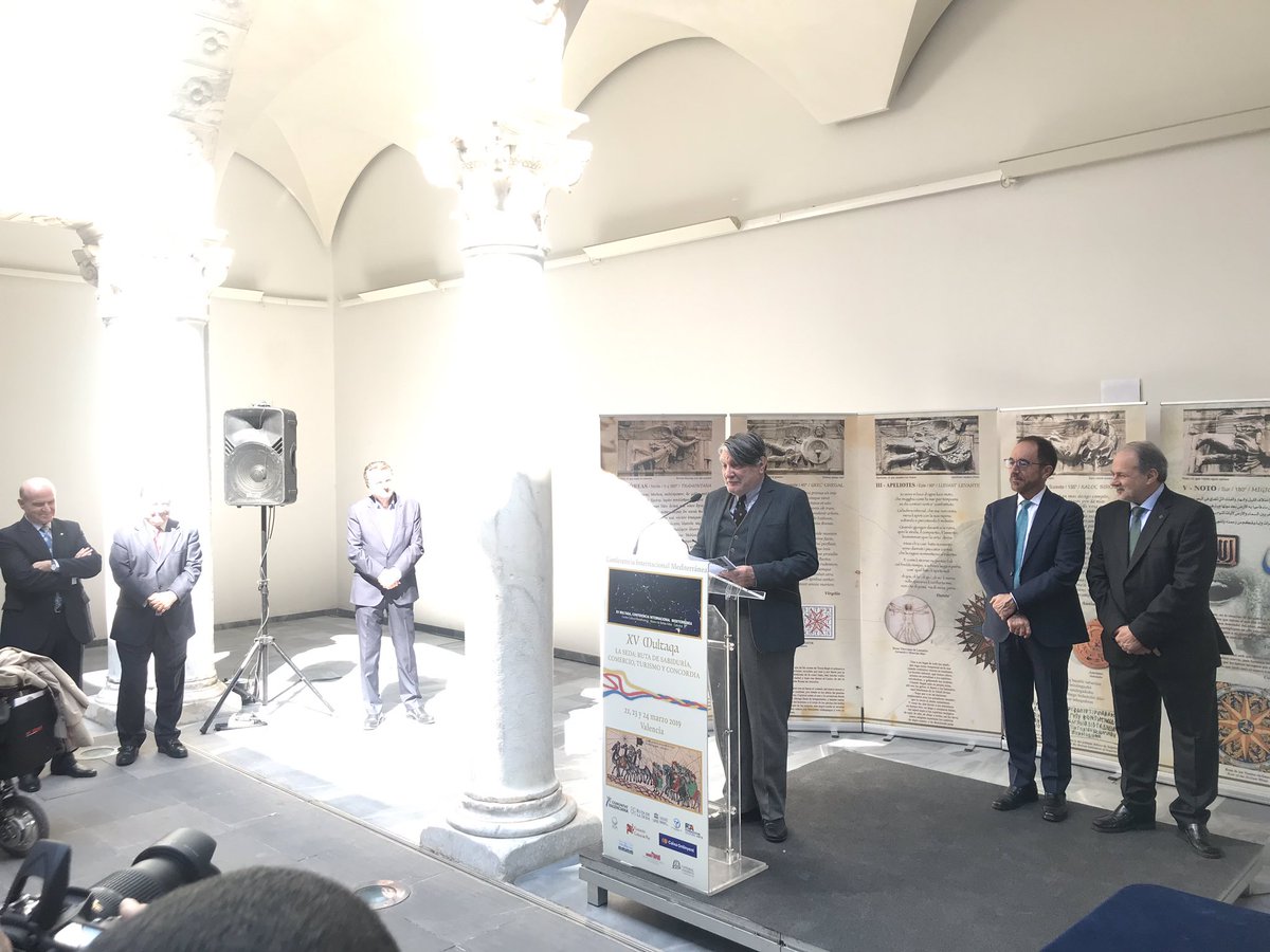 UNESCOValencia's tweet photo. Entrega de premios de la CONFERENCIA INTERNACIONAL MEDITERRÁNEO MULTAQA 2019
Los galardonados han sido, D. Salvato Trigo(@UFPGCI
) y D. Jaime Siles(Catedrático de Filología Clásica de la @UV_EG )
#XVMultaqa https://t.co/xkPHsf6Zyd