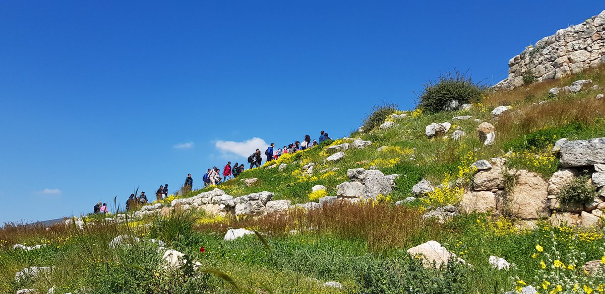 GeyterGrece's tweet photo. Ascension à la poursuite des #Atrides #avantdernierjour #mythes  #Mycènes https://t.co/r4ooxVXxHJ