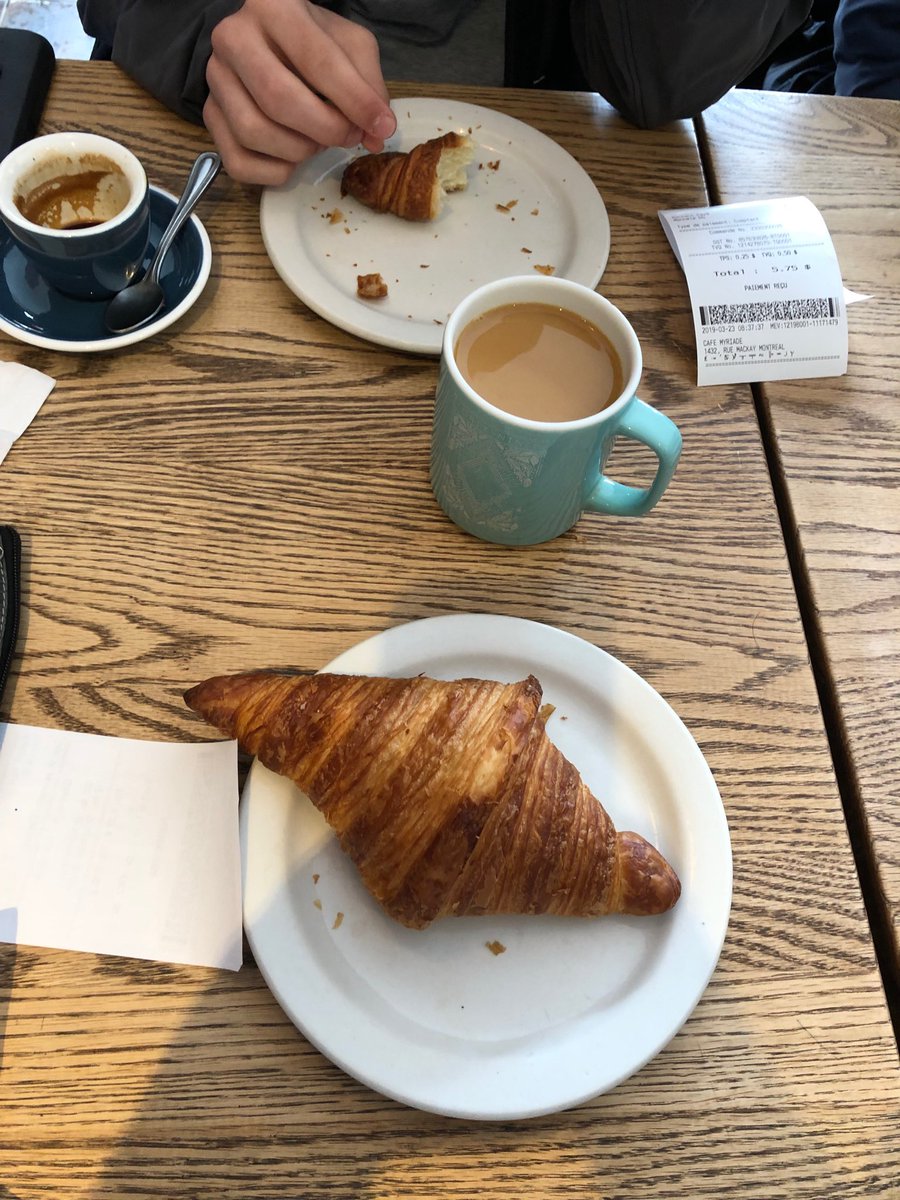 SraRacz's tweet photo. Le petit dejeuner... ⁦@MapleHill_HS⁩ https://t.co/X9HWJf4H8Y