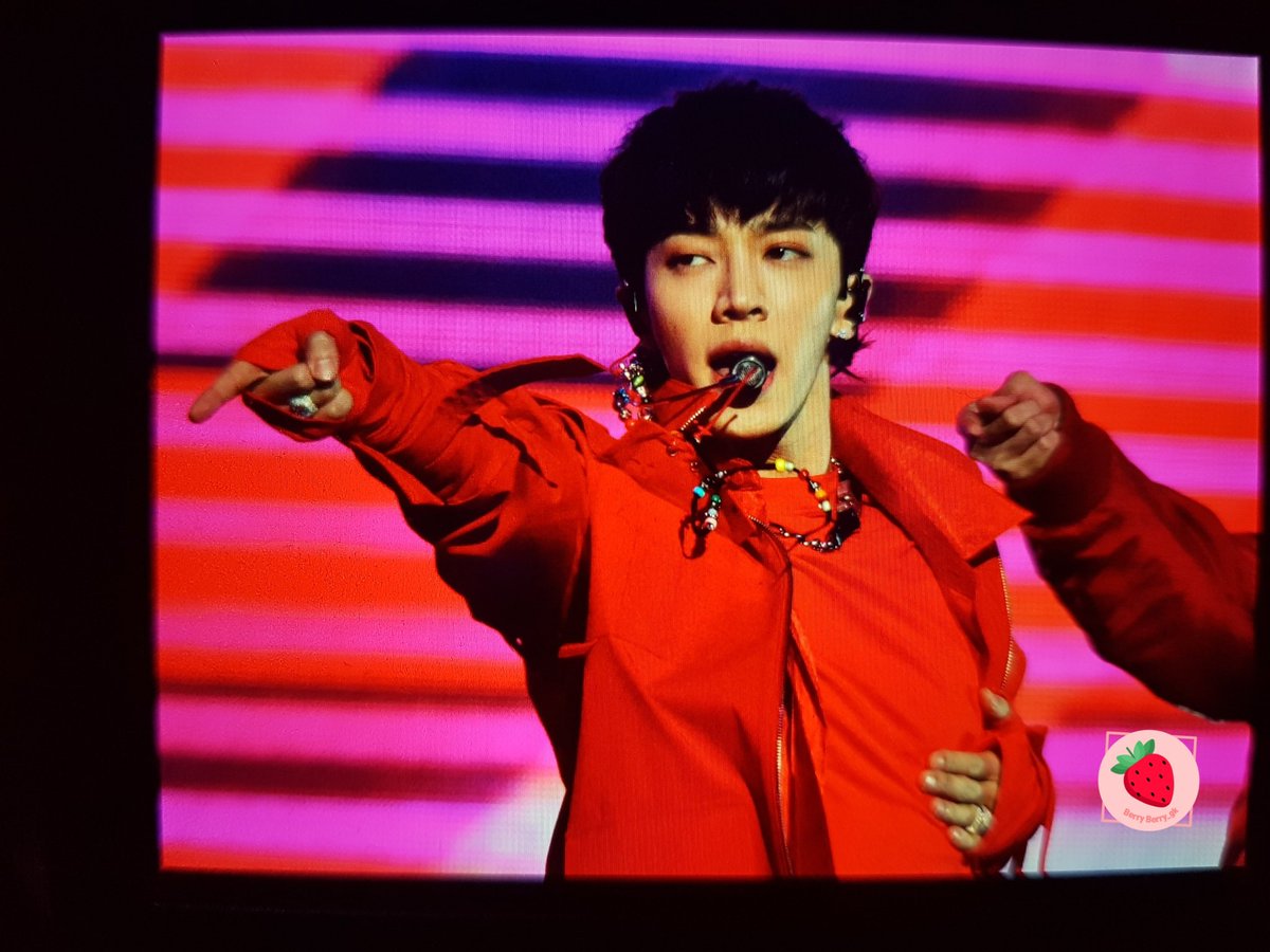 BerryBerry_GK's tweet photo. 190323 첫콘 이기광 [I] #기광 #이기광 #DCEY https://t.co/cp5yOVyhcx