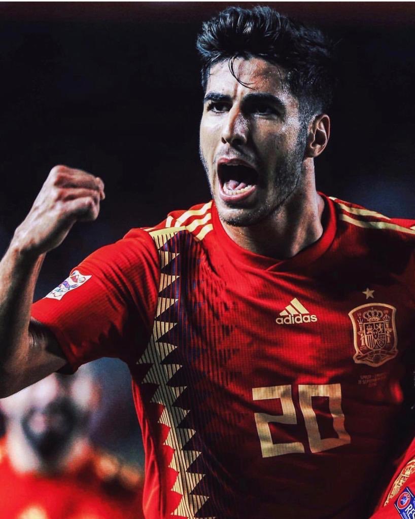 marcoasensio10's tweet photo. Día de partido. Primer partido de clasificación para la #EURO2020. / Match Day. First qualification match of #EURO2020. #UnidosPorUnReto #VamosEspaña ����🏽🇪🇸 https://t.co/Pqikn9ryV9