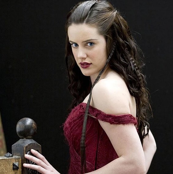 BuffyReloaded's tweet photo. Melisandre Rikkin for #NassauReloaded

@DebetDefendat 

As beautiful as the sea. https://t.co/NYUCeTK34w