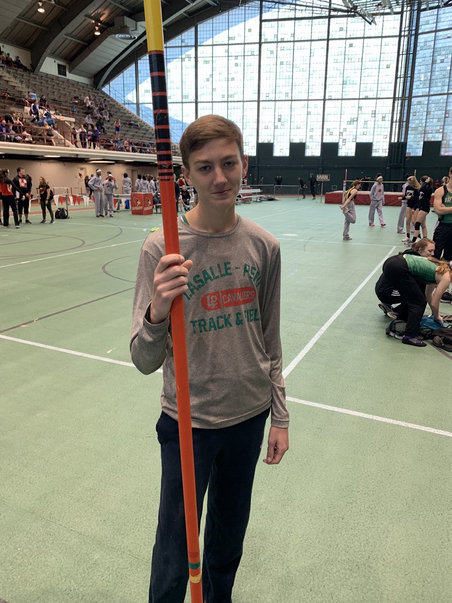 McLaughlin_OHS's tweet image. Matt Robinson is pole vaulting today and is clearly happy about it. #ChangeYourBest