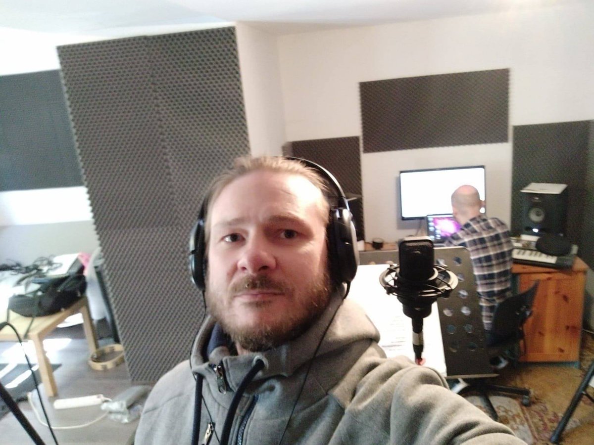 GeneralCluster's tweet photo. Recording time // Something is coming part 4 
#generalcluster #stoner #stonermetal #rocknroll #metalhead #metalheads #metal #grenoble #grenoblemetal #chartreuse #southernmetal #live #livepics #livephotography #gibson #gibsonguitar #thunderbirdbass #thunderbird#burningthestage https://t.co/pzpb3HtxCg