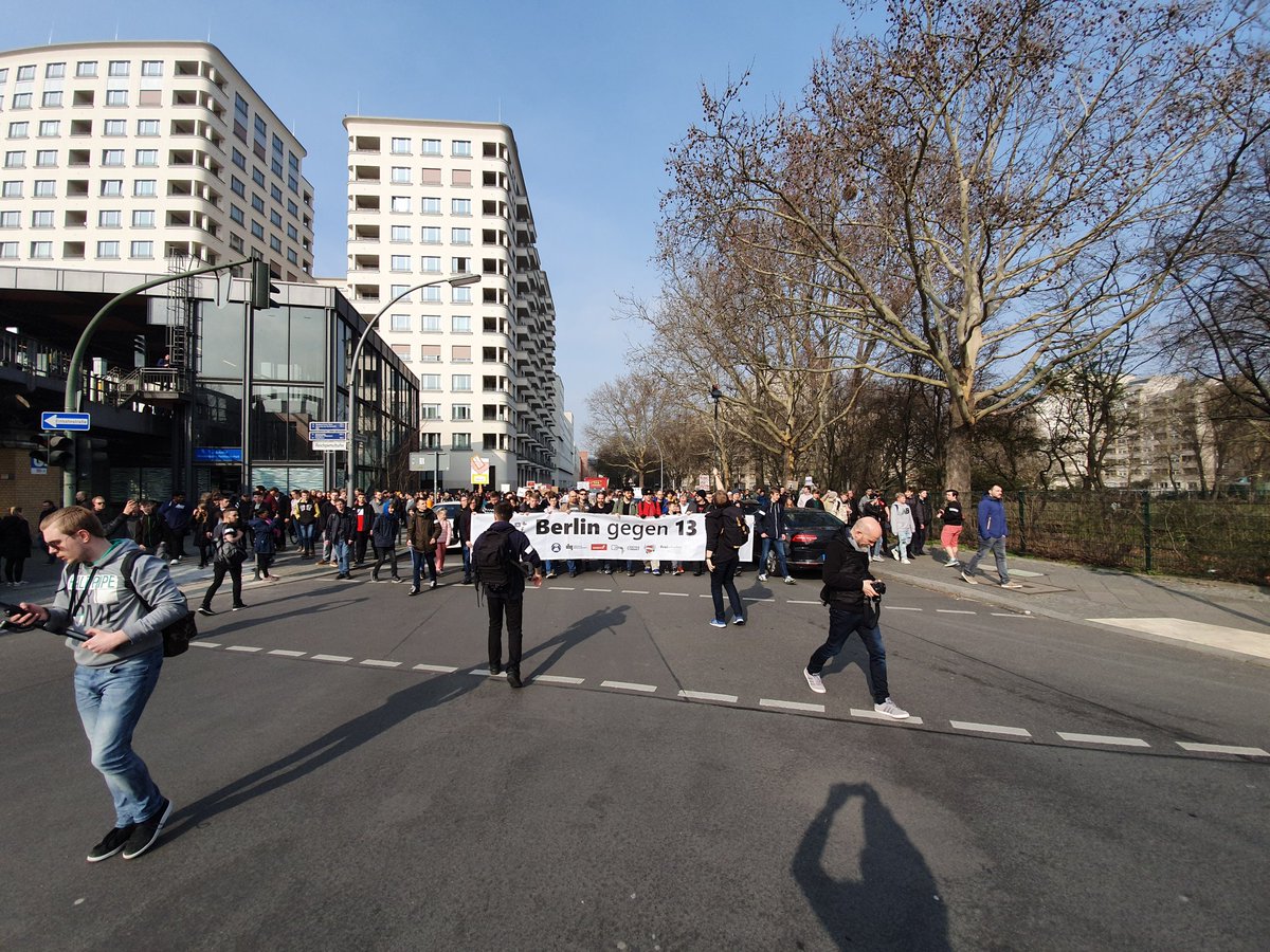 Anfang des Demozugs der Demo in Berlin, Potsdamer Platz gegen Artikel 13 #SaveYourInternet #SaveTheInternet #Artikel13demo #artikel13 #StopArt13