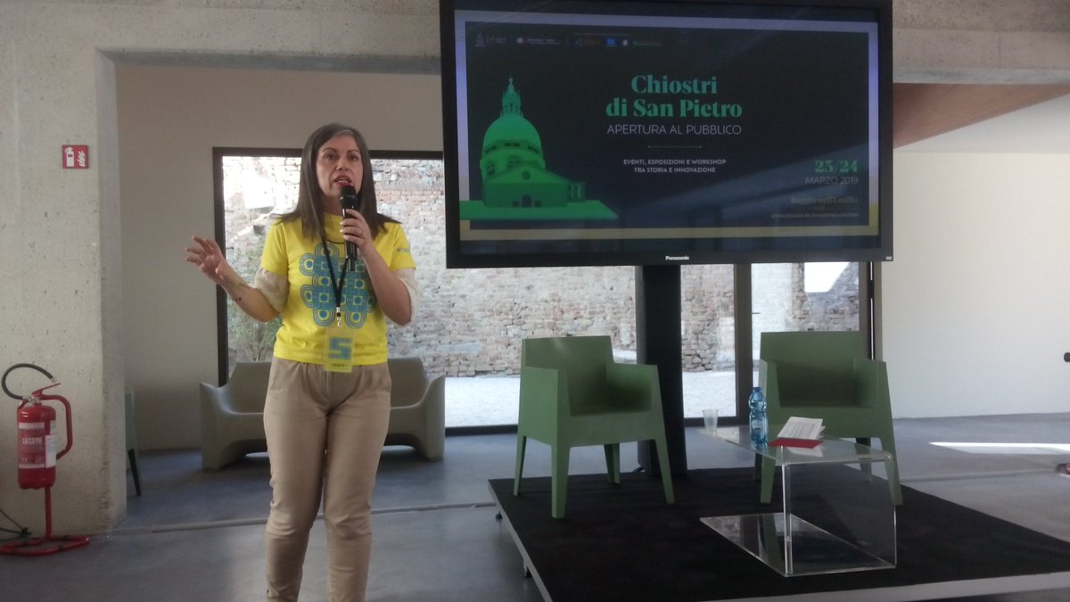 jazzo's tweet photo. Valeria Montanari apre l'inspiration time del Local Innovation Hackathon #hacklocal https://t.co/6jVbvkNmTy