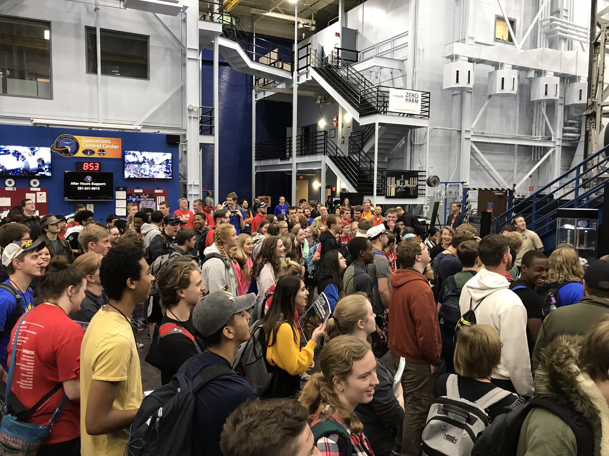 Taylor3Glenn's tweet photo. Morning of day 2 @ JSC Space settlement design competition. All are excited to get to their design. Proposels due in 22.5 hrs. #WeAreKpark #JSCSSDC19 https://t.co/vXkGe0QEv9