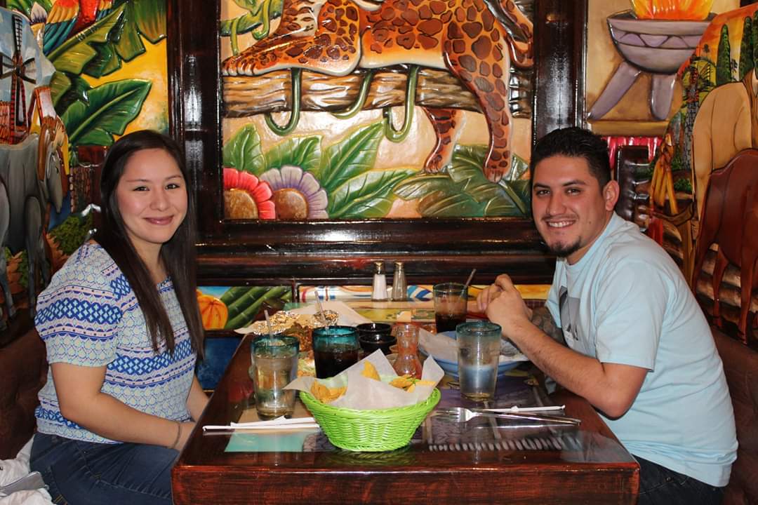 VIVAMASFOOD's tweet photo. #Springtime is finally here &amp; we're loving the sunshine as much as you!

Of course, we always keep it #tropical at VIVA MAS Mexican Restaurant &amp; Cantina...so come visit us and continue to #LIVEMORE in the #MOMENT ! #VIVAMASFOOD !🍹🥘🍻🌮 https://t.co/8npmVEuQA4