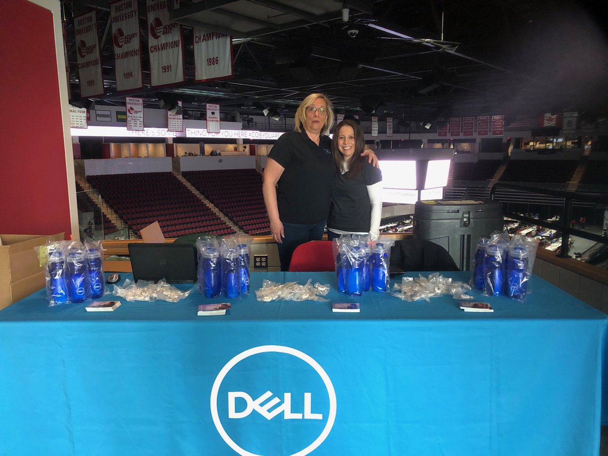 crowley_cl's tweet image. Excited for TechTogetherBoston, the largest all female Hackathon with our awesome ⁦@Dell⁩ team. ⁦@fleming2834⁩ ⁦@bizoconnor⁩ #iwork4dell #techtogether #supportwomeninSTEM
