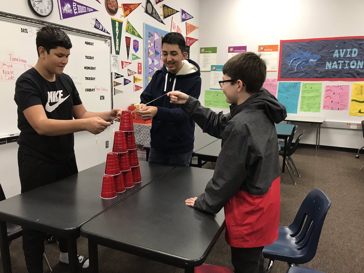RennerAVID's tweet photo. Students working together to build a tower of cups in the fastest amount of time. #CommunicationNeeded #teambuilding https://t.co/BFiS4oJXqo