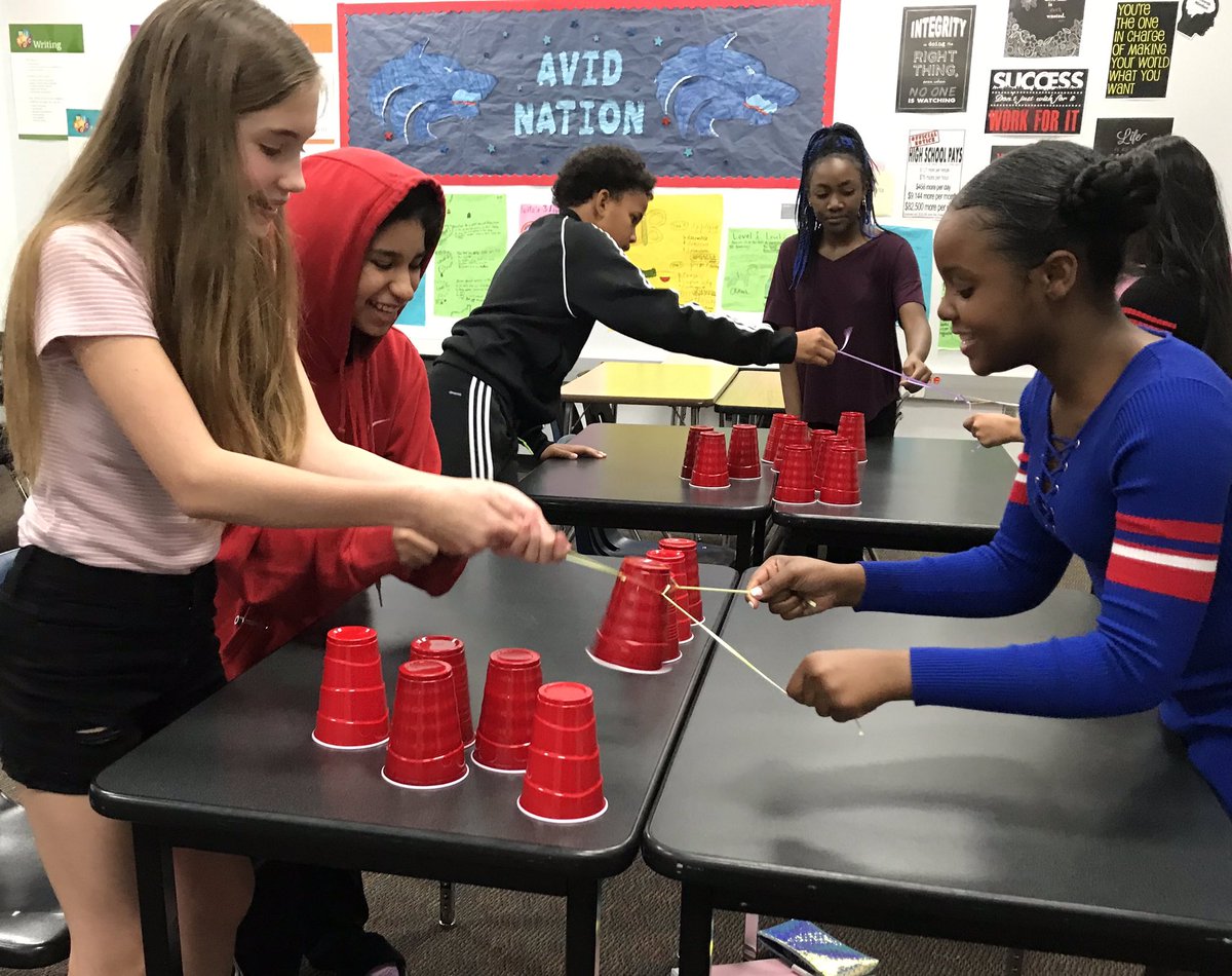 RennerAVID's tweet photo. Students working together to build a tower of cups in the fastest amount of time. #CommunicationNeeded #teambuilding https://t.co/BFiS4oJXqo