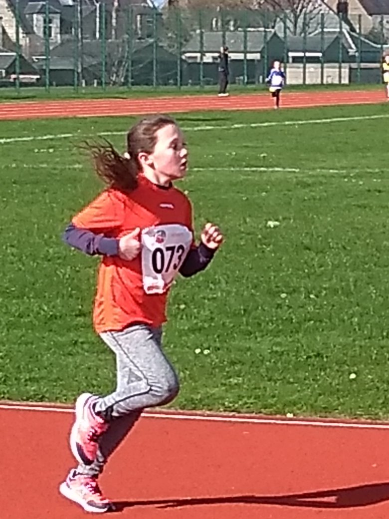GarnockPrimary's tweet image. Representing Primary 6 was H who paced it well and ran a great race. Good training for your aquathlon in May! 
#crosscountryrunning
#aquathlon
#traininginprogress
@GVActiveSchools