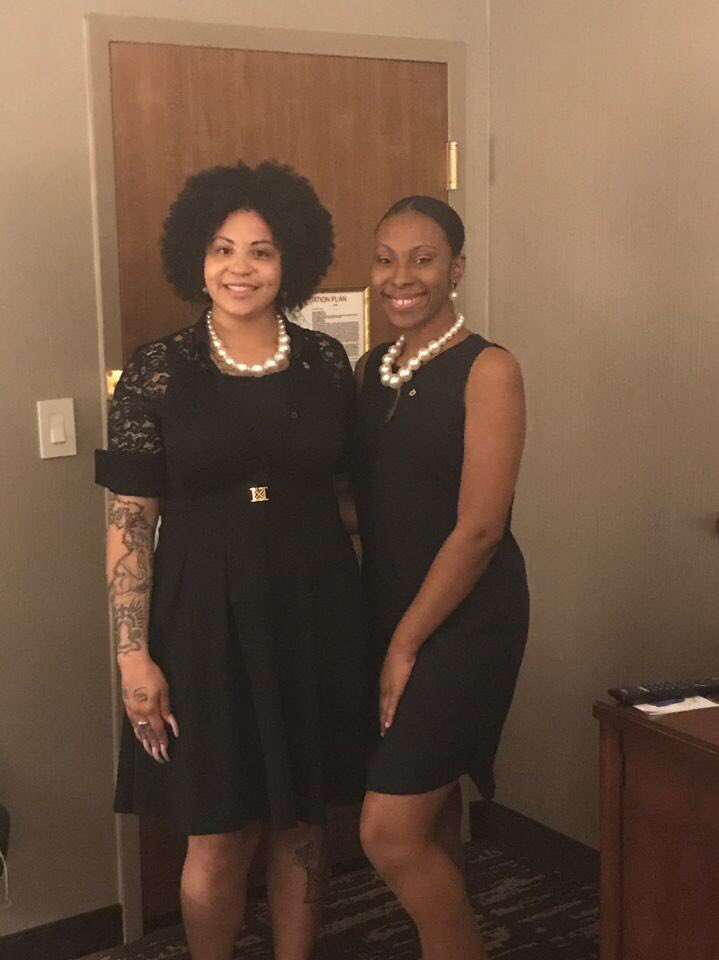 __gorgeousgeek's tweet photo. Last night I became a SIGMA GAMMA RHO 💙💛🐩 & I couldn’t be happier to have gained so many Illustrious, sophisticated and sassy ladies of S.G.RHO EEEE-YIP #C1UB https://t.co/UuaDlIxodO