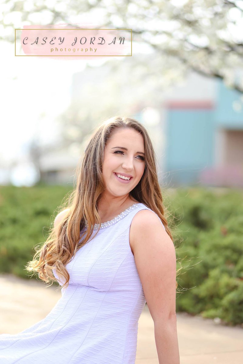 CaseyJordanPhot's tweet photo. Madison is a senior at MSU this year! Congrats, Madison! You rocked your session. @MadisonRiggins https://t.co/lXBDJdOg4R