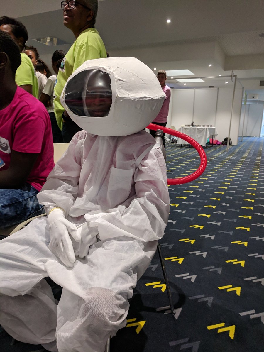 daventura972's tweet photo. #RobotiqueFirstMartinique 2019 .... C'est parti !!!
10 collèges de @acmartinique  pour relever le défi. #CarbertDesSciencesMartinique
#RDVNum19 #Tweetoprofs #9720043P @cardie972 @DaneMartinique https://t.co/8svZLPjO1T