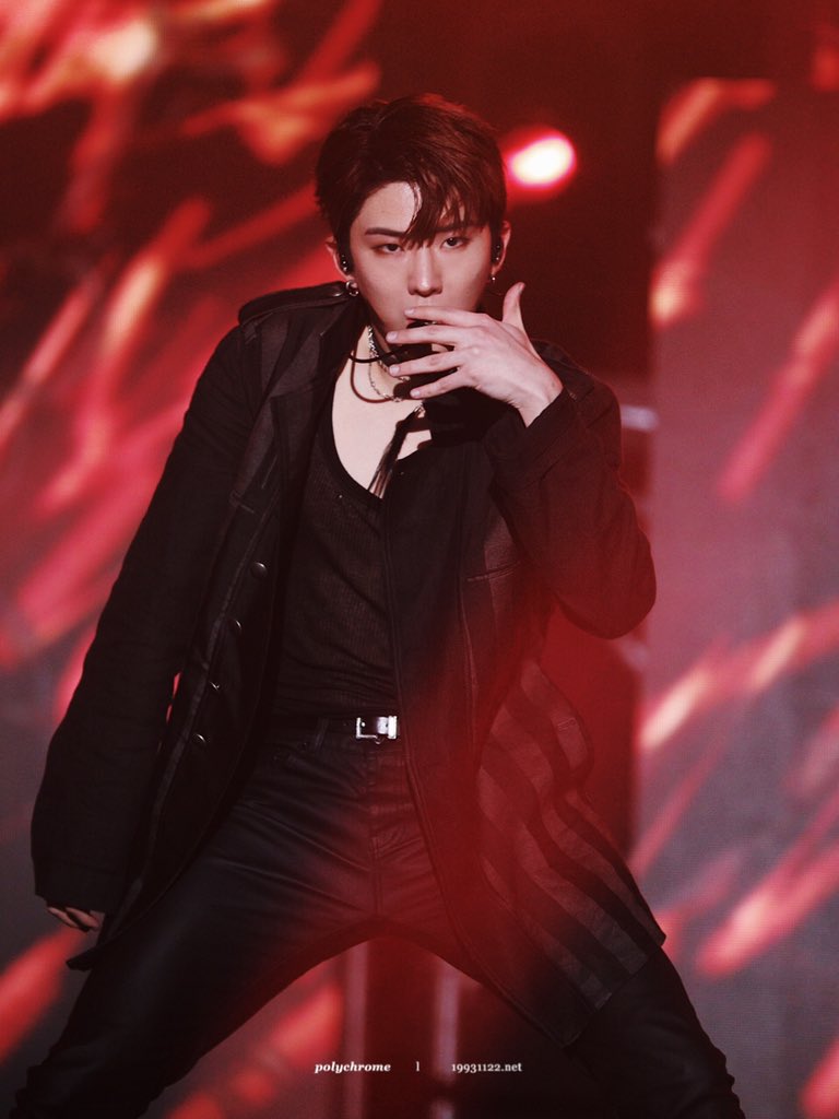 ~A Shark  Kihyun Thread~...aka a thread of Kihyun's sexy, charismatic side..his "dangerous shark" duality pic thread.