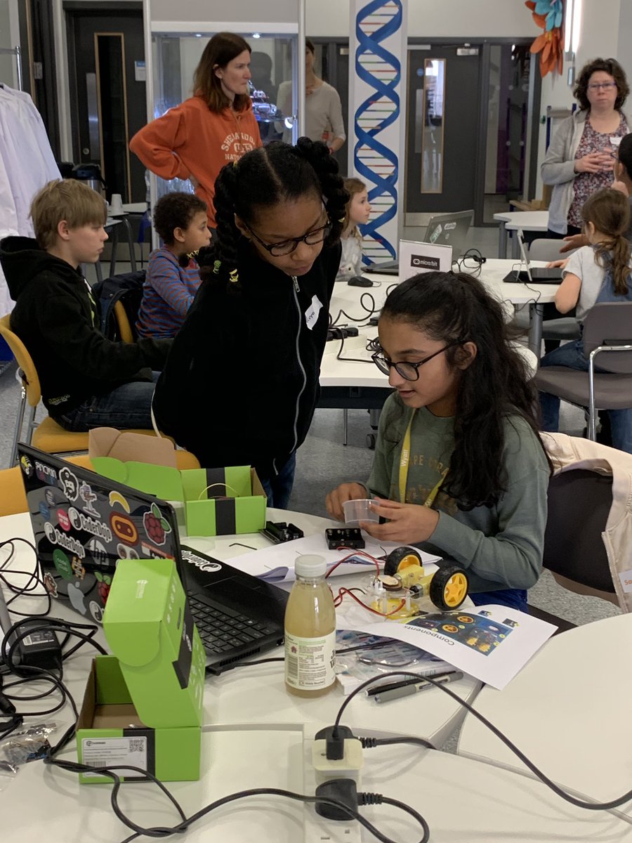 helenevirolan's tweet photo. Avye is running her @microbit_edu Robotics workshop @CoderDojoHam Kingston University today! Full House and good balance  of boys and girls!! @CoderDojo @Stemettes https://t.co/jFvUxv3WBL