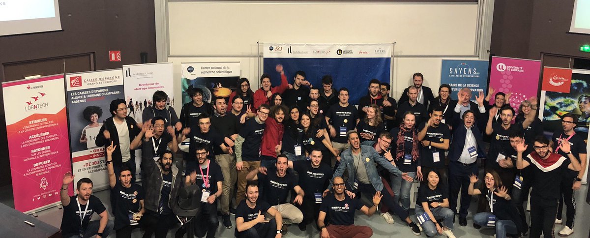 BeMyAppFR's tweet photo. #ImmersionDeepTech #challenge - Qui a dit qu’un #hackathon c’est fatiguant ? Ils ont toujours la pêche nos participants !!! https://t.co/Wu45OUhOmc
